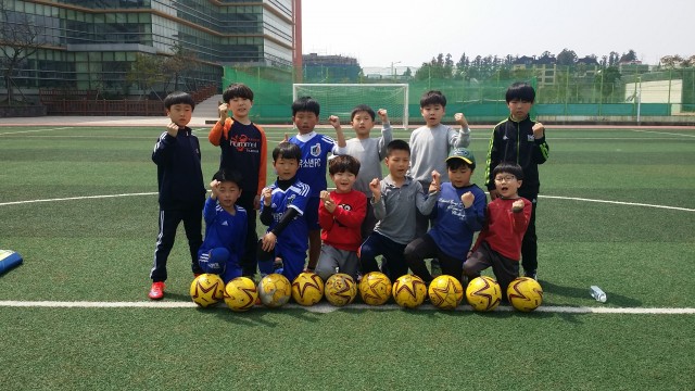 2038599400_JRIVAEBO_1cbd251a181f3665deaf56a8f6f42b9295ed1cd2.jpg 이미지크게보기